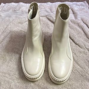 Rihanna X Puma Sneaker Boot!